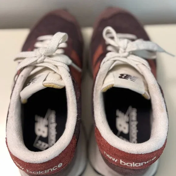 New Balance Women's 237 V1 Classic Sneaker - Picture 7 of 7